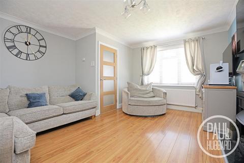 3 bedroom semi-detached house for sale, Paddock Wood Close, Carlton Colville, NR33