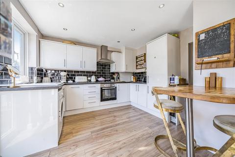 2 bedroom apartment for sale, Devonshire Road, Colliers Wood SW19
