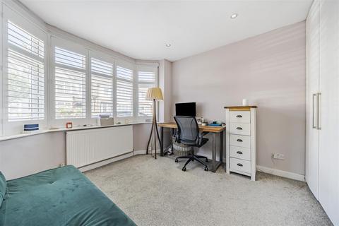 67 Devonshire Road, Colliers Wood, London, SW19 2EJ