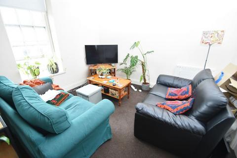 2 bedroom flat to rent, Harrison House - DH1