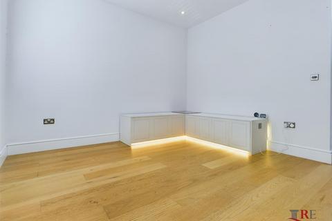 undefined, Sandringham Road, London, NW2 5EP