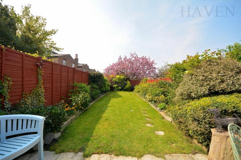 5 bedroom terraced house for sale, Durham Road, East Finchley, N2