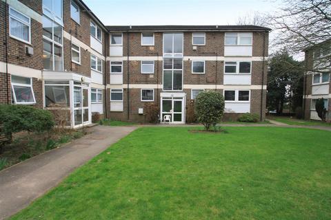 2 bedroom flat for sale, Tonbridge Road, Maidstone ME16