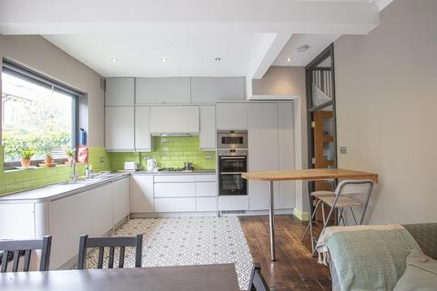 4 bedroom terraced house for sale, Bushey Hill Road, Camberwell, SE5