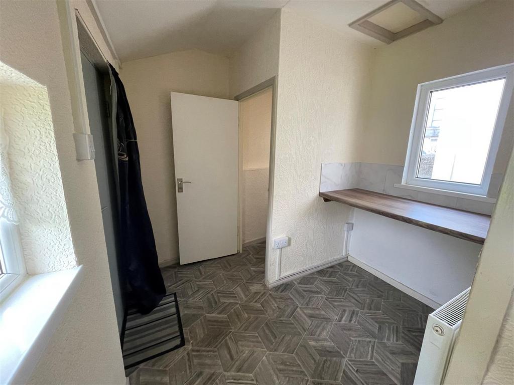 Rear Hallway/Utility/WC