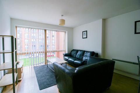 2 bedroom apartment to rent, Pioneer, City Centre