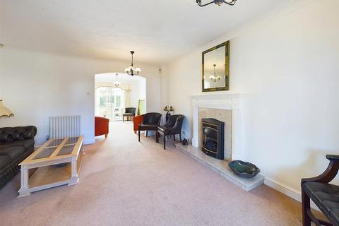 4 bedroom detached house for sale, Regency Gardens, Walton-On-Thames