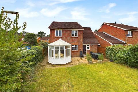 4 bedroom detached house for sale, Regency Gardens, Walton-On-Thames