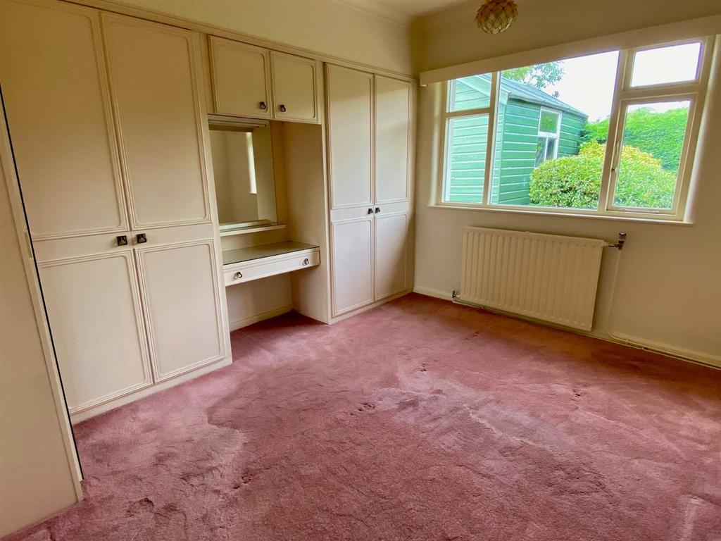 Bedroom rear.jpg