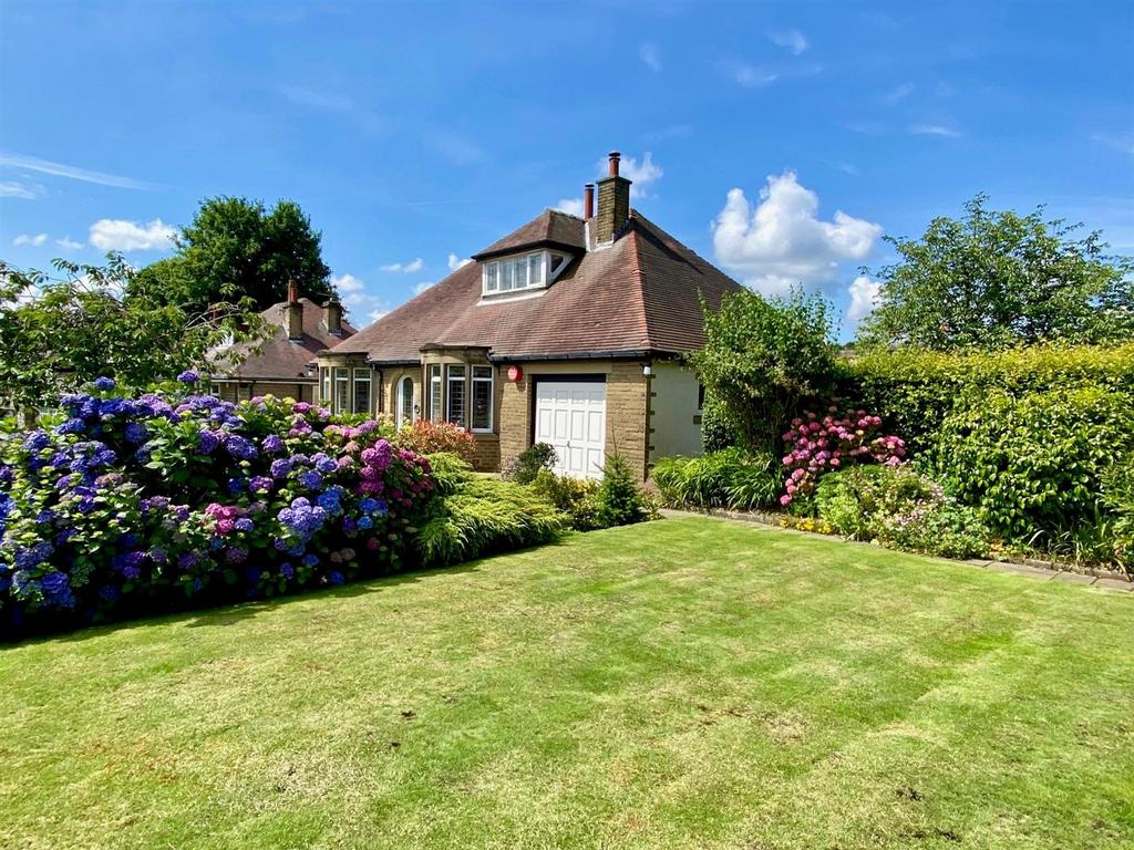 External showing side garden.jpg