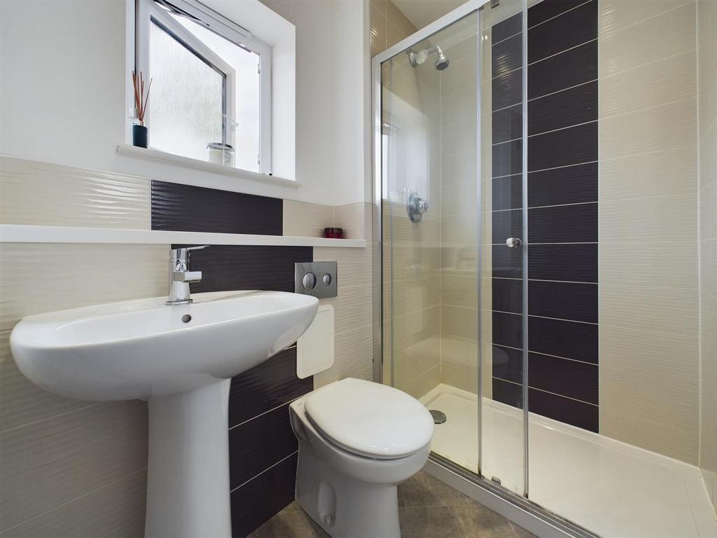 En Suite 2.jpg