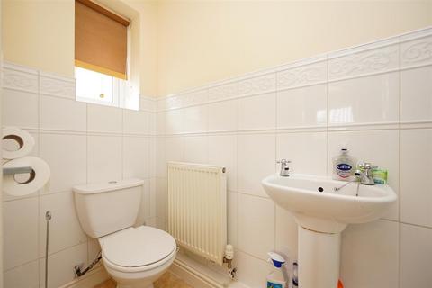 14 Pembroke Close, Barrow-in-furness, LA13 0AZ