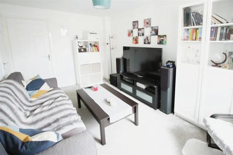 2 bedroom townhouse for sale, Daisy Bank Avenue, Leeds LS25