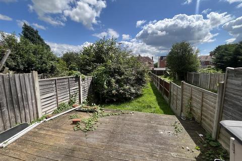 3 bedroom terraced house for sale, Calais Road, Burton-On-Trent DE13