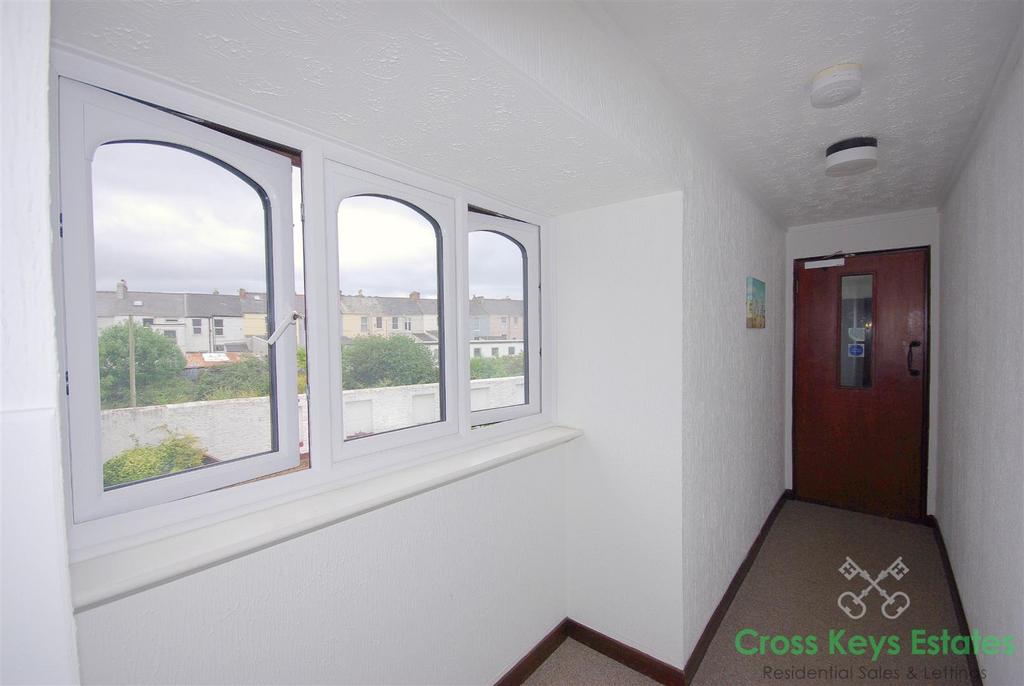 Communal Hallway.jpg