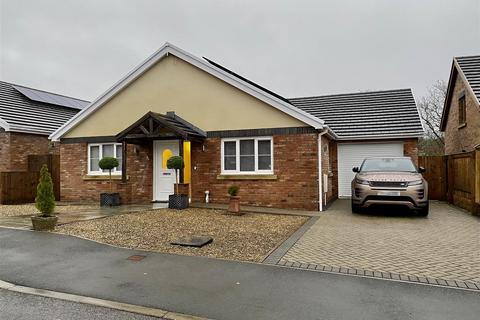 3 bedroom detached bungalow for sale, Cae Coch, Drefach, Llanelli