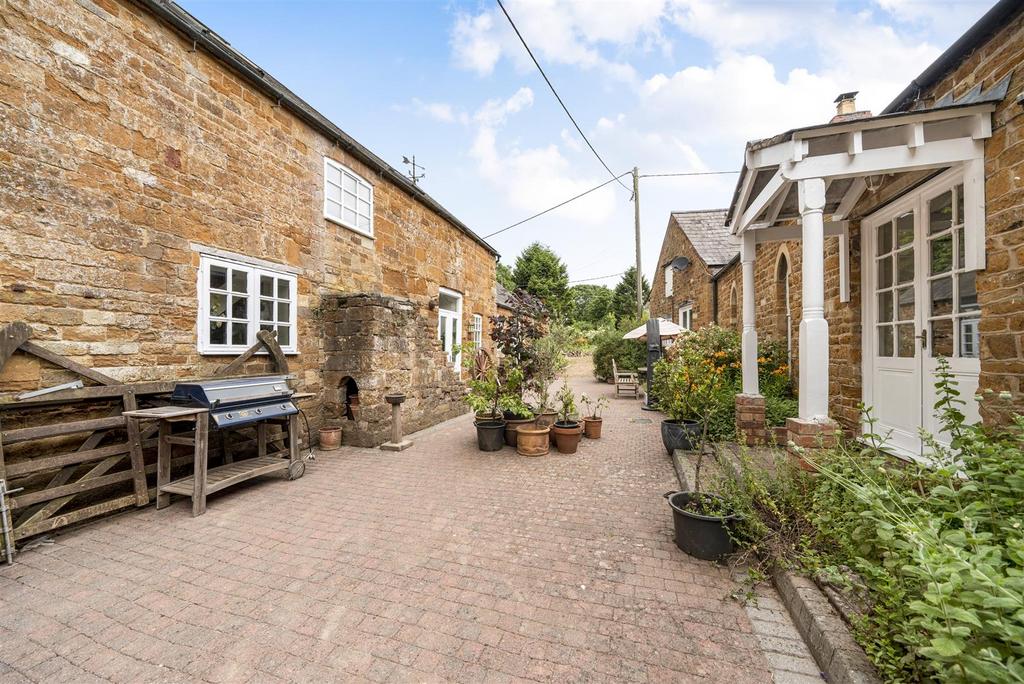 Courtyard between the two properties