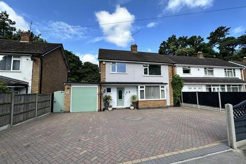 3 bedroom detached house for sale, Saffron Road, Wigston LE18