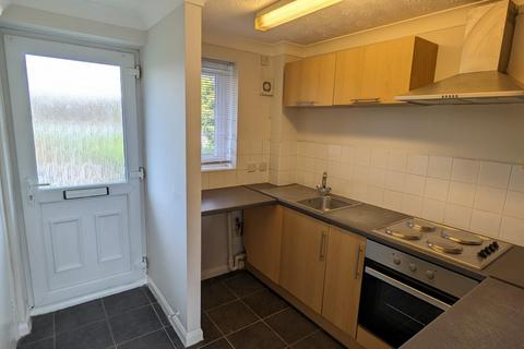 1 bedroom terraced house to rent, Haselmere Close, Bury St. Edmunds IP32