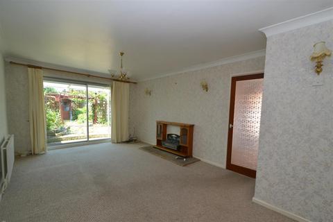 2 bedroom semi-detached bungalow for sale, The Beeches, Upton-Upon-Severn, Worcester