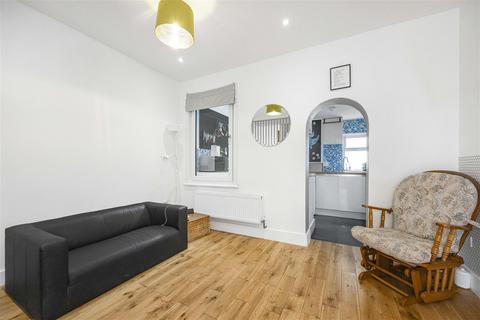 2 bedroom terraced house for sale, Primrose Road, London E10