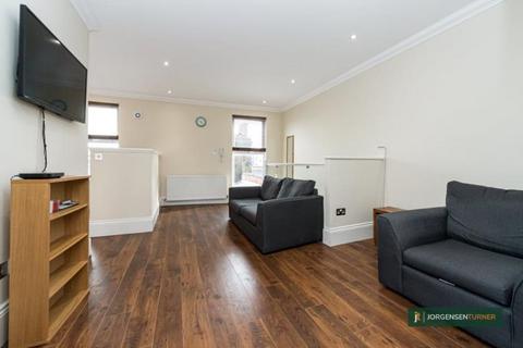 2 bedroom flat to rent, Cricklewood Broadway, NW2