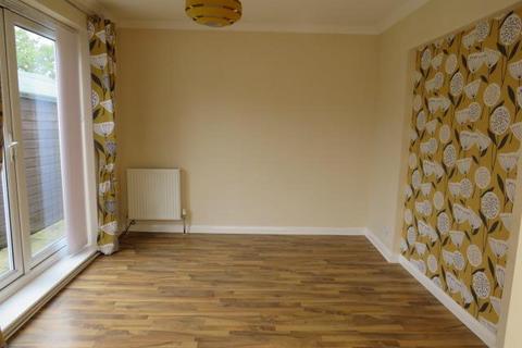 9 Kent Close, Bexhill-on-sea, TN40 2LD