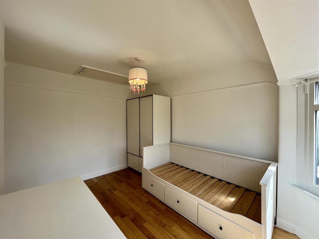 Bedroom 2 Aspect 2