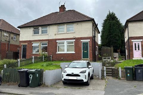 3 bedroom semi-detached house to rent, Ruskin Avenue, Bradford