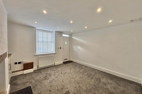 2 bedroom terraced house to rent, Collier Street, Glossop, Derbyshire