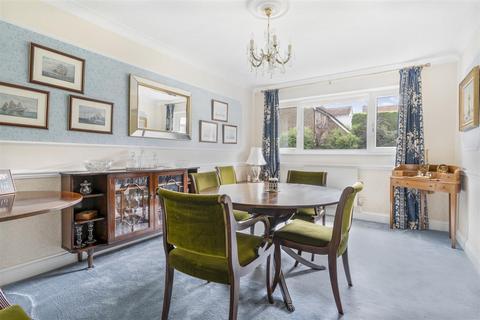 28 Appletons, Hadlow, Tonbridge, TN11 0DT