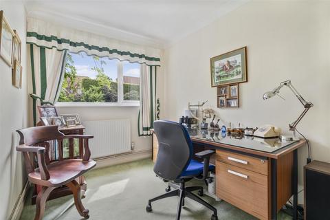 28 Appletons, Hadlow, Tonbridge, TN11 0DT