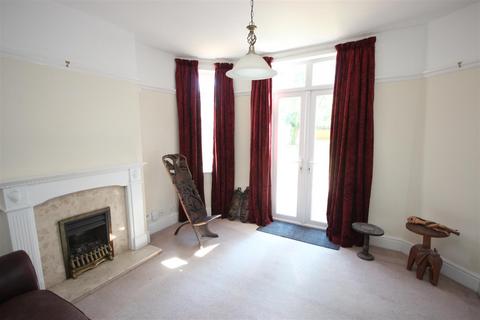 3 bedroom end of terrace house to rent, Wellingborough Road, Rushden NN10