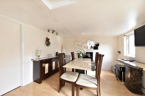 17 Keats Close, Stevenage, SG2 0JD