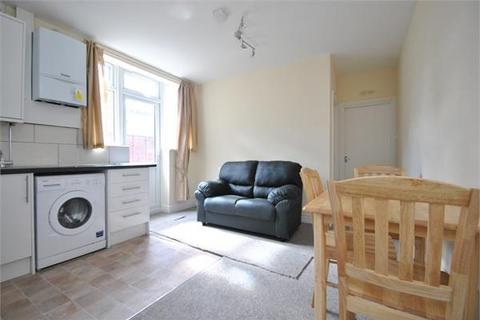 2 bedroom flat to rent, Horn Lane, W3