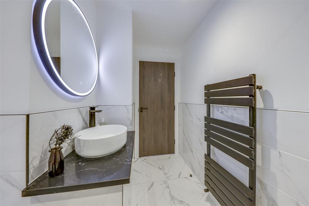Bathroom Alt 3