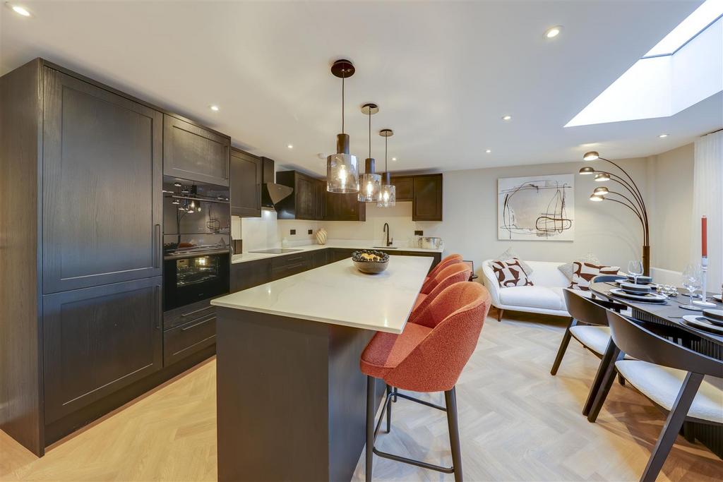 Open Plan Kitchen / Dining Alt