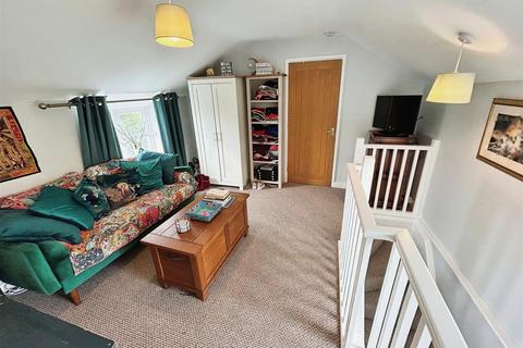 2 bedroom cottage for sale, Selattyn