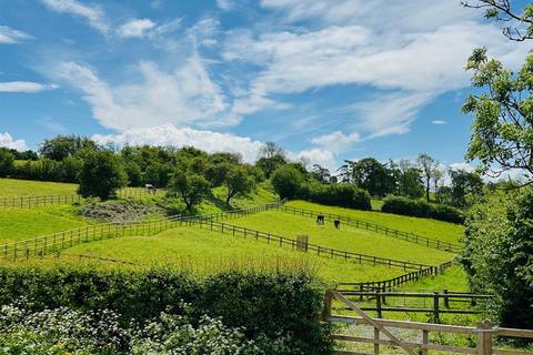 2 bedroom cottage for sale, Selattyn