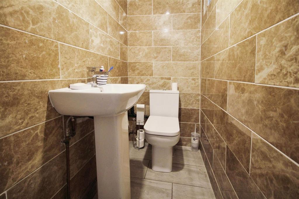 Lower Ground Floor WC