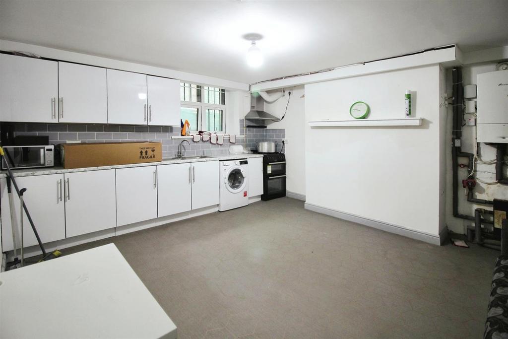 Lower Ground Floor Kitchen/Diner