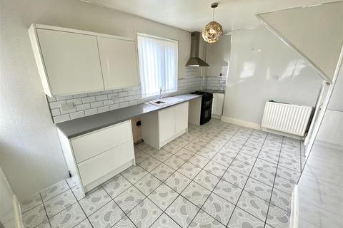 3 bedroom semi-detached house for sale, Kepier Crescent, Gilesgate, Durham