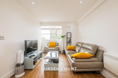 1 bedroom apartment for sale, London Road, Romford, RM7