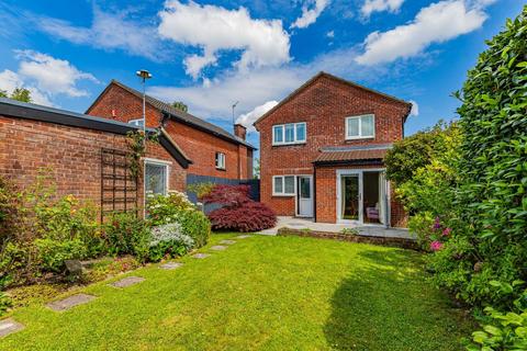 4 bedroom detached house for sale, Camelot Way, Cardiff CF14