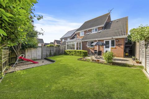 4 bedroom detached house for sale, Foster Close, Kettering NN15