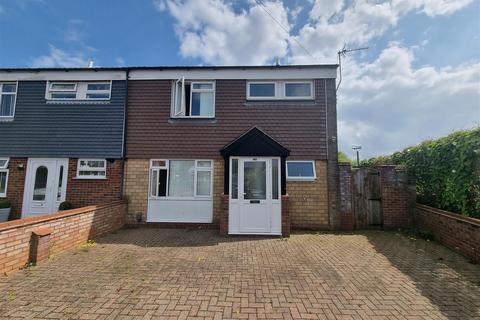 3 bedroom semi-detached house for sale, Beccles Road, Gorleston