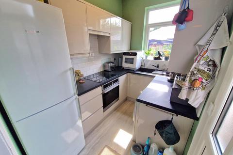 839 Abbeydale Road, Sheffield, S7 2BH