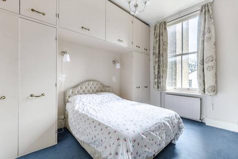 3 bedroom flat to rent, Fulham Road, Chelsea, London, SW10