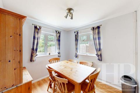 28 Perryfield Road, Crawley, RH11 8AB