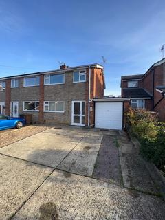 3 bedroom semi-detached house to rent, Ipswich IP1